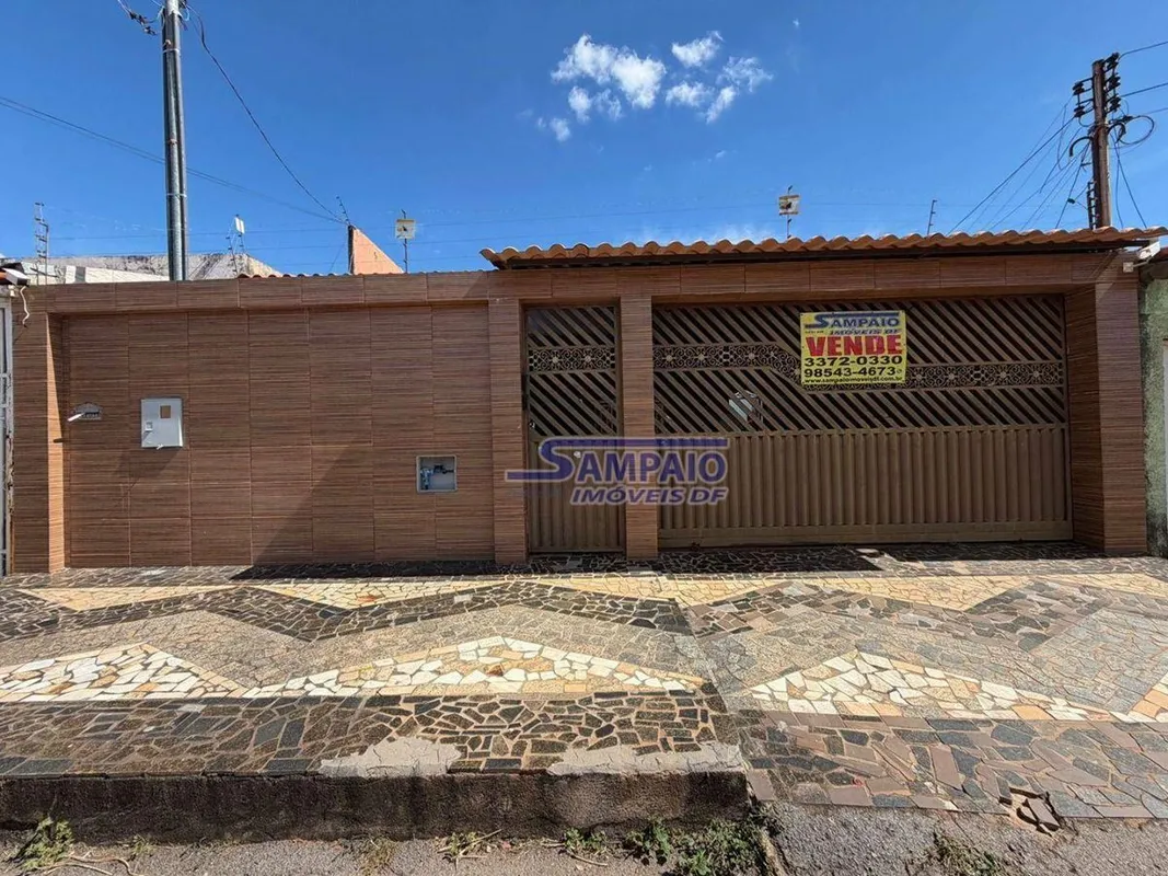 O imóvel ideal para sua família está aqui na QNM 18 Conjunto G - Ceilândia Norte...