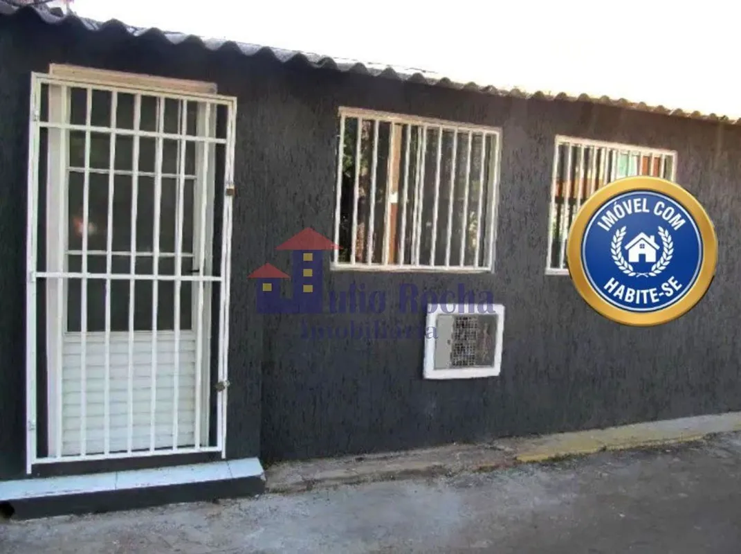 JULIO ROCHA IMOBILIARIA VENDE!ÓTIMA CASA PARA REFORMA NO CRUZEIRO VELHO-DF!Com b...