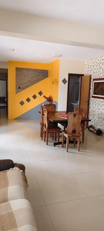 vende casa cond. entre lagos , 2 etapa sobrado com 2 suites , 1 quarto pequenosa...