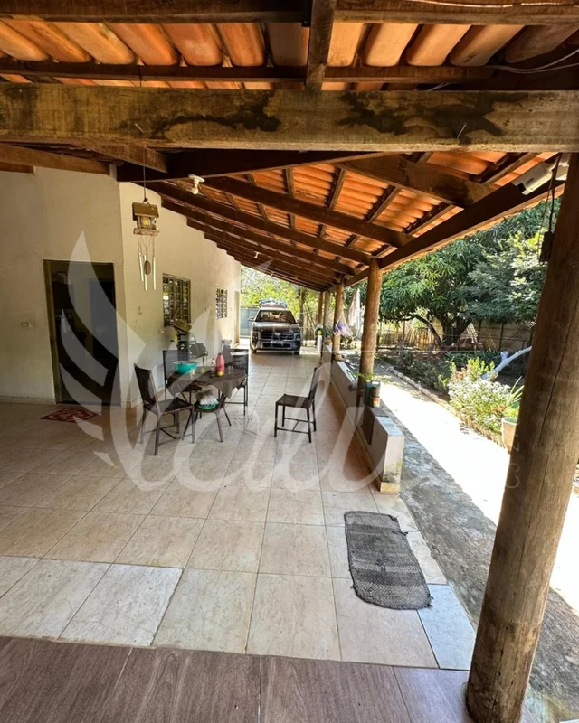 Chácara em Aragoiânia - Goiás.São 1950 m² de puro conforto e lazer.Casa com 2 qu...
