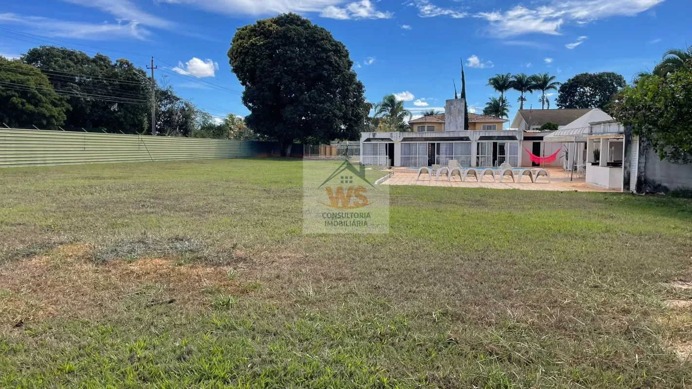 - Lote de Esquina- SHIS QI 11 - 800m2 + área Verde aproximadamente 2000m2-Ricard...
