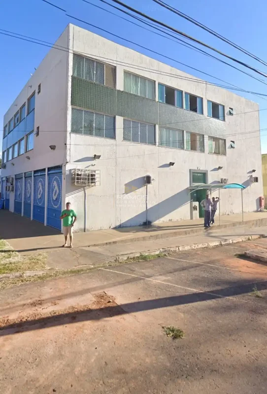 - 2 quartos (sendo 1 suíte);- 1 Banheiro Social;- Sala integrada c/ a cozinha;- ...