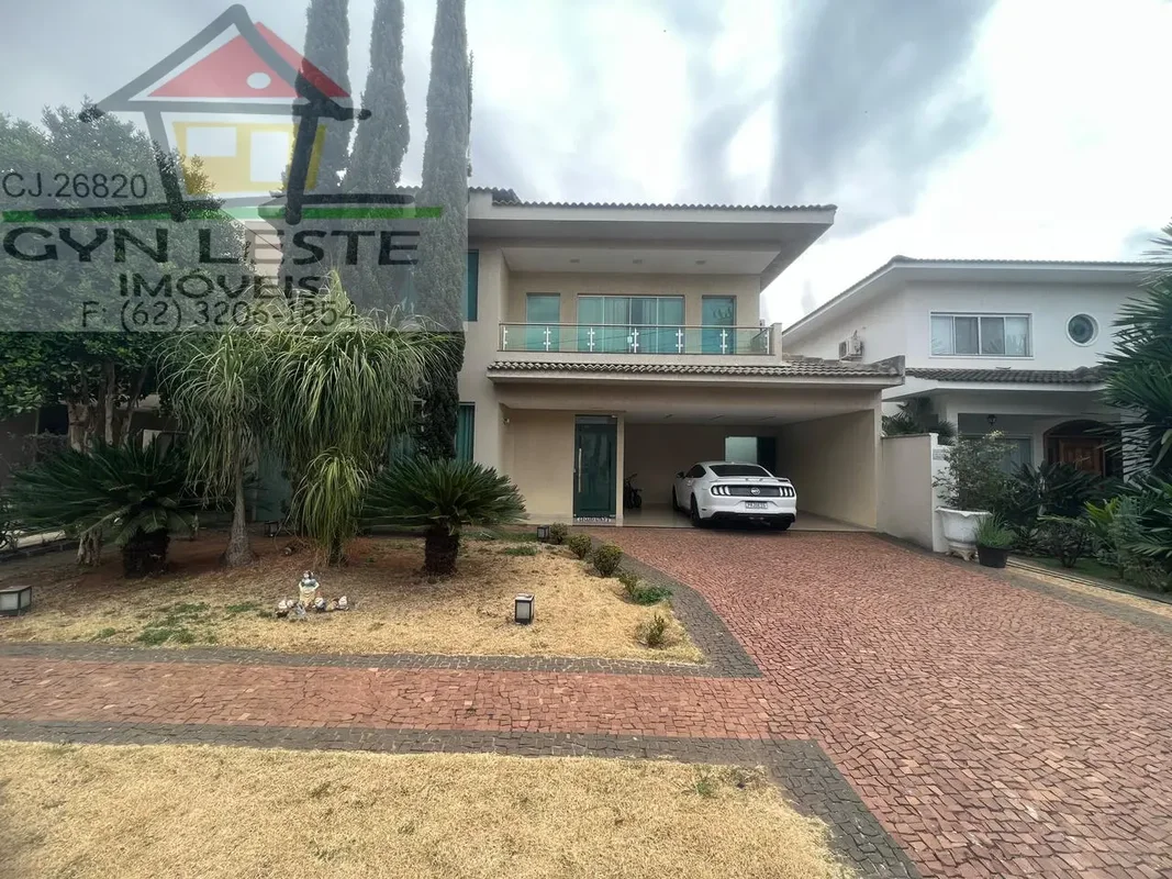 ? SOBRADO JARDINS LISBOARua das Hortênsias, Quadra 04, Lote 27??Terreno: 397,3m²...