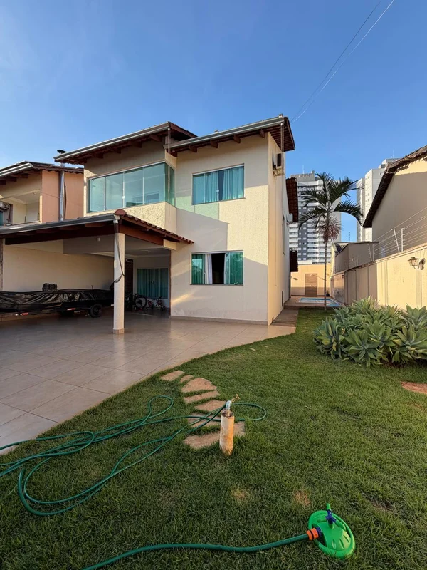 Sobrado de Alto Padrão no Village Veneza – Conforto, Lazer e Localização Privile...