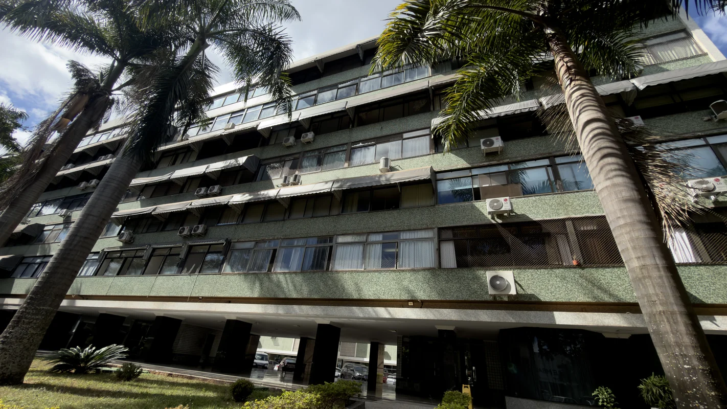 ALUGUEL- EXCELENTE IMÓVEL NA SQS 310 Bloco K, ASA SUL, Brasília, DF.Com localiza...