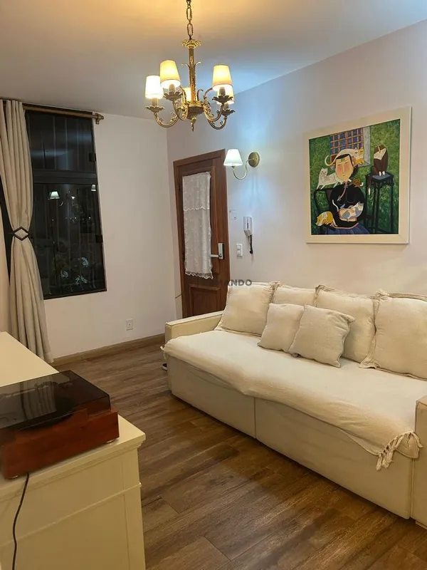 Apartamento com aproximadamente 50m² de área privativa, térreo, localizado em um...