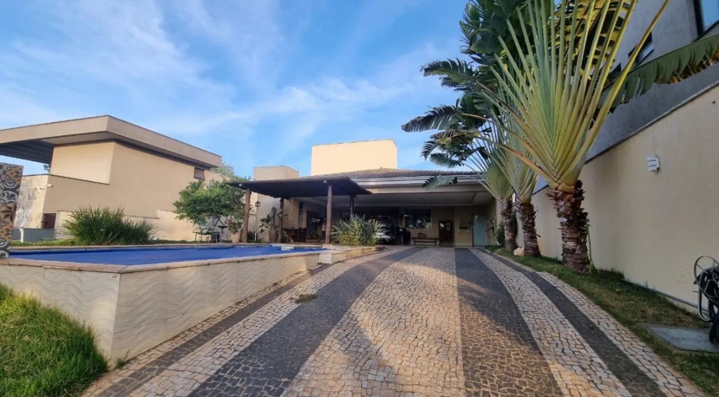 Casa linda no condomínio jardins lisboa com 775m², 4 quartos e 4 vagas. Valor do...