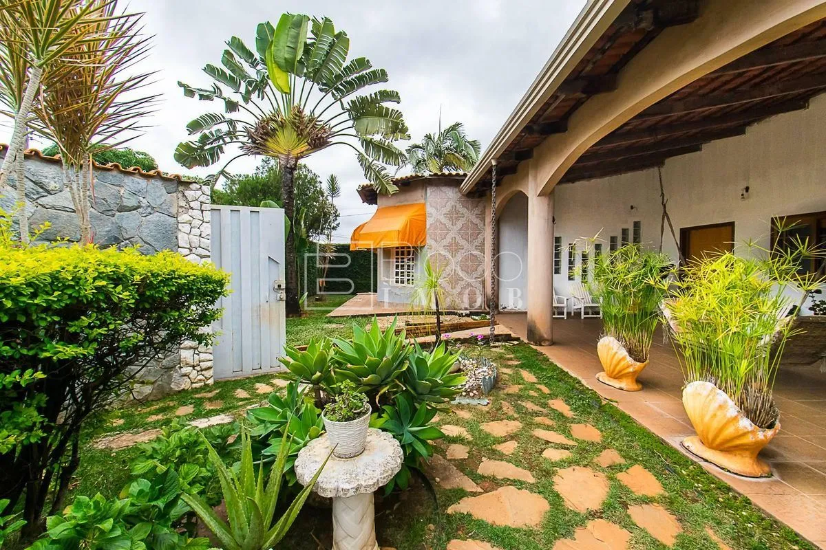  CASA TÉRREA NO CONDOMÍNIO VIVENDAS DO LAGO AZUL-GRANDE COLORADO Excelente oport...