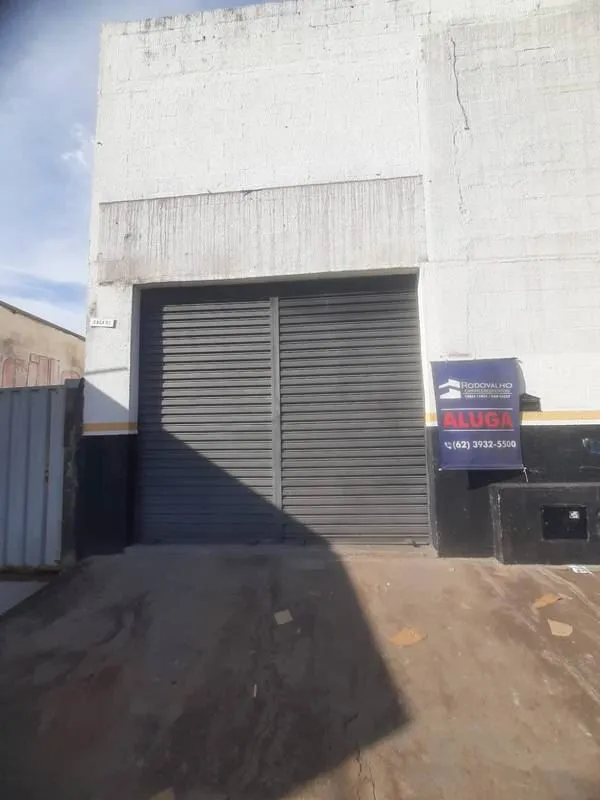 Sala comercial de 129M² com divisória de gesso, sendo a 1° parte com 45 m² e a 2...