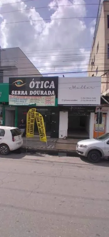 Vende-se excelente ponto comercial, com construção de 3 salas em umas das princi...