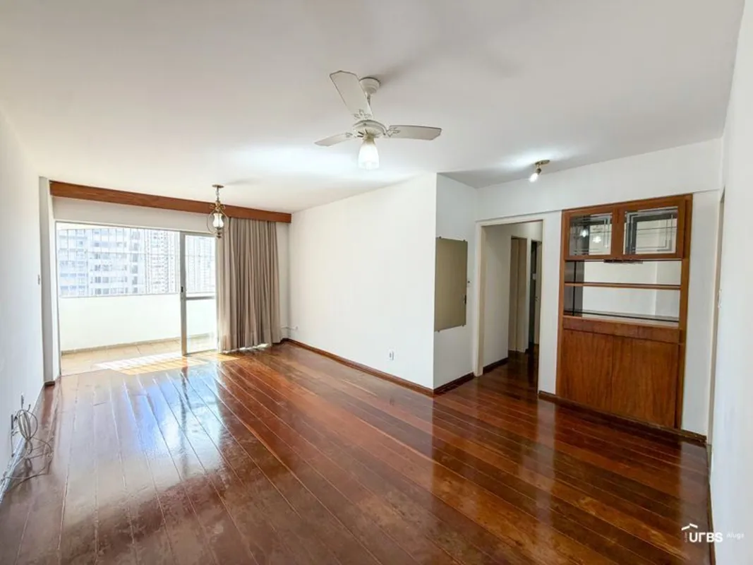Aconchegante apartamento no Edifício San Reges, localizado na Av. E, no Setor Ja...