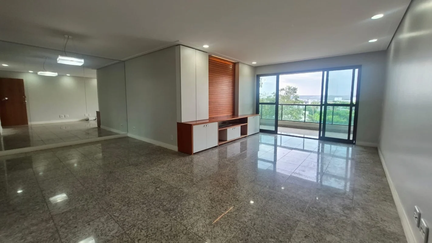 Apartamento com 4 suítes, vazado, de canto, 5 andar, gás encanado, 2 vagas de ga...