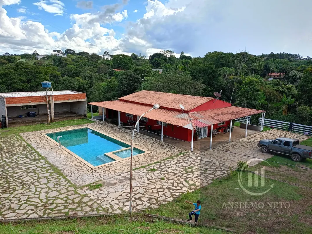 chácara 10.200 metros município Cocalzinho de Goiás a 1 km do asfalto casa muito...
