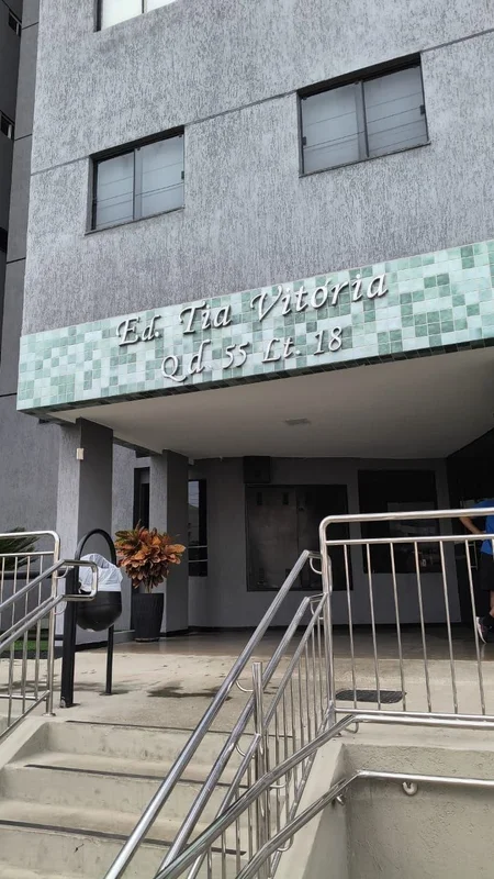 Apto piso flutuante, Porta original com fechadura eletrônica, Cozinha com bancad...