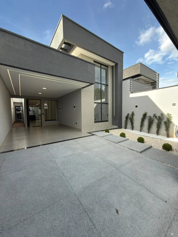 ?? CASA ALTO PADRÃO | VILA JOÃO VAZ – GOIÂNIA ? Sozinha no lote | Conforto, requ...