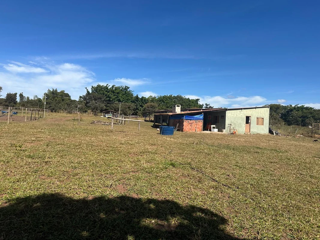 Ótima oportunidade, chácara próxima a escola, na beira da pista 29/05/26