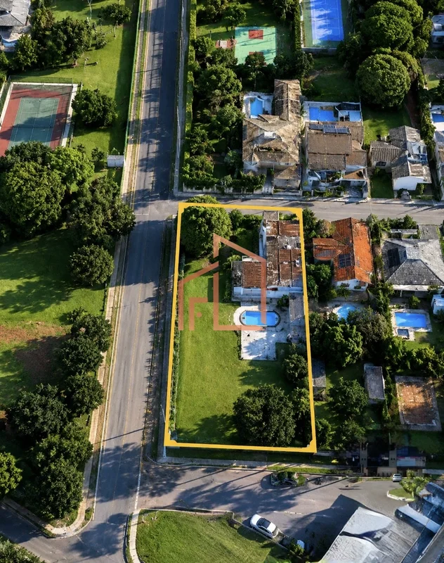QI 11 – Lago Sul 61 99118-0751Excelente lote de esquina com enorme potencial con...