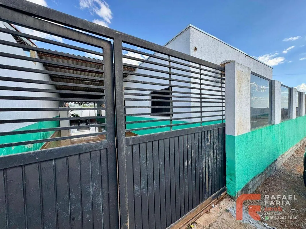RAFAEL FARIA Imob. vende excelente casa de 4 quartos com espaço gourmet, piscina...