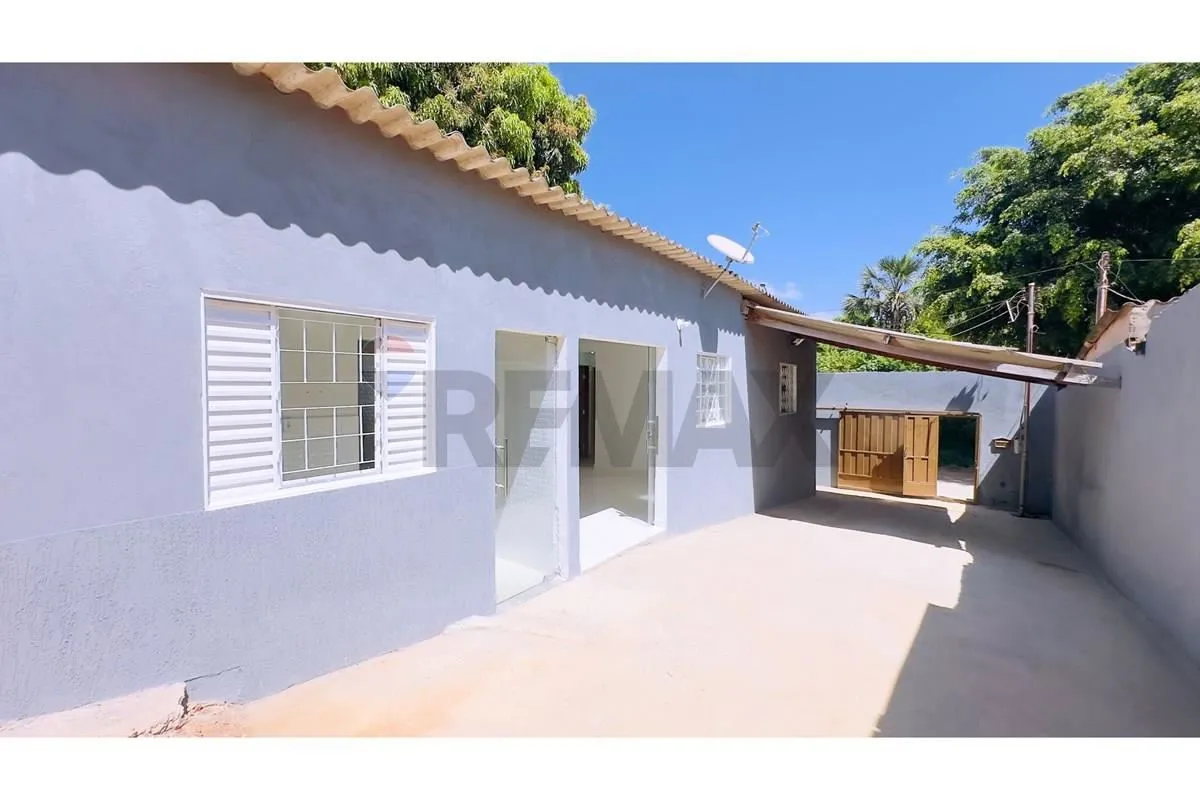 A casa é composta:2 quartos bem ventilados Sala espaçosa Cozinha Banheiro social...