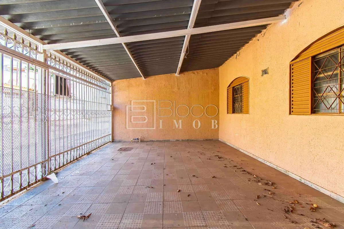 ?? Casa à venda na Quadra 402, Samambaia Norte Localização privilegiada no DF. E...