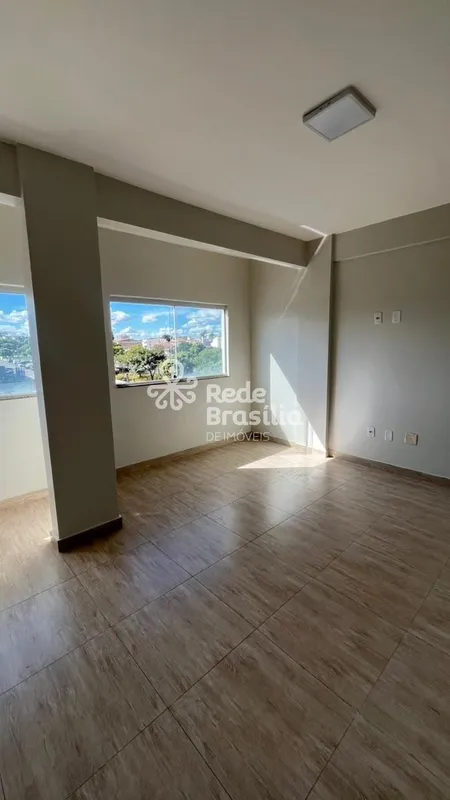 TH35297 - Qe 40 Rua 12 Polo Modas/ Guará, Apartamento 02 quartos, 55m². Agende s...