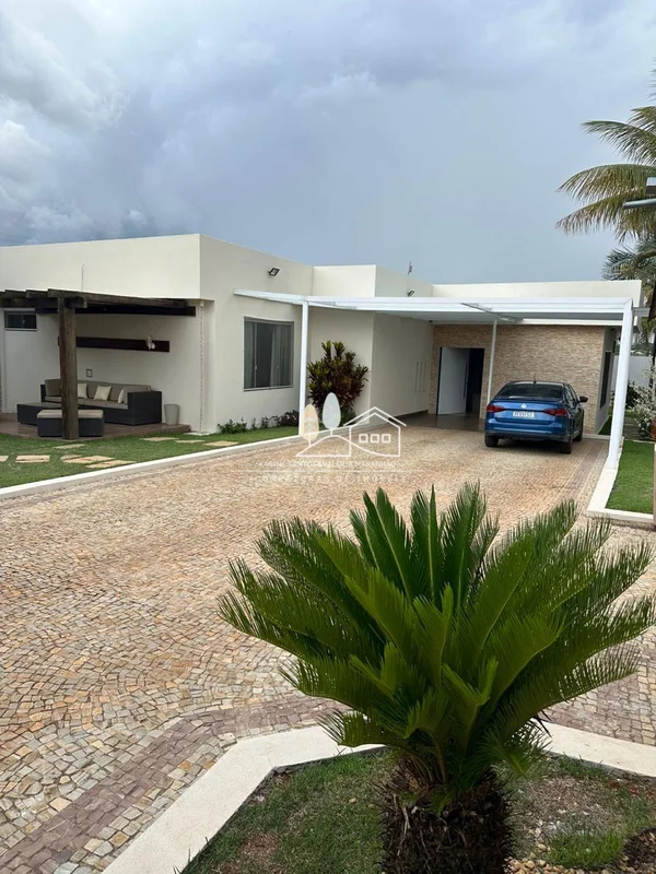 BAIXOU O PREÇO DE R$1.350.000,00 PARA R$1.290.000,00Ótima casa em Arniqueiras co...