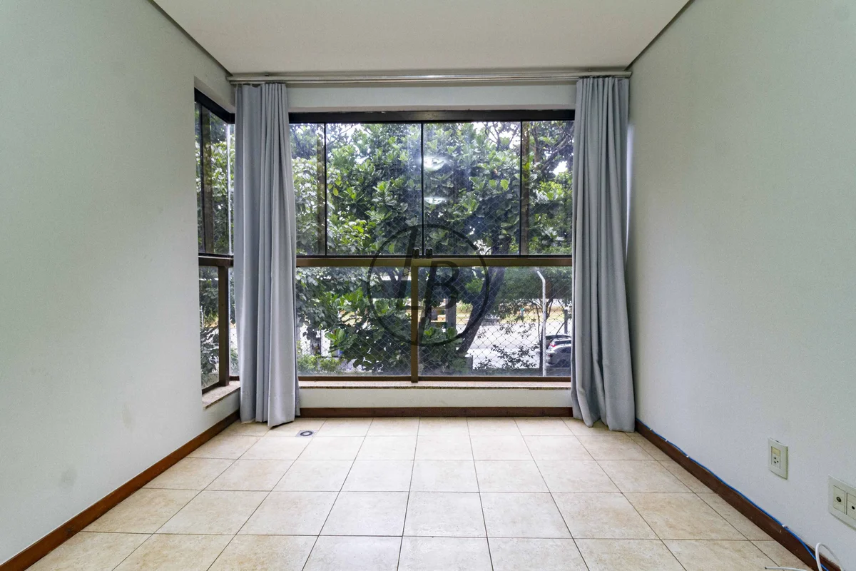 Apartamento 3 quartos, suíte - SQN 311Excelente oportunidade no coração de Brasí...
