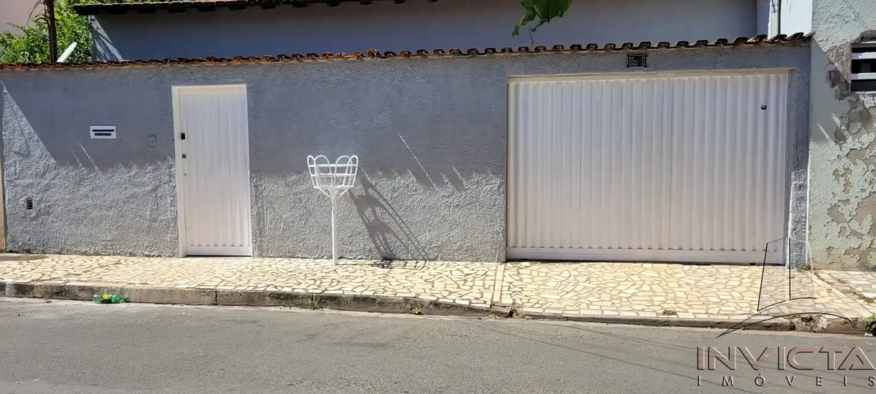 Ótima casa no Riacho Fundo I na QN 01.Casa com 3 Quartos, sendo uma suite. Sala ...