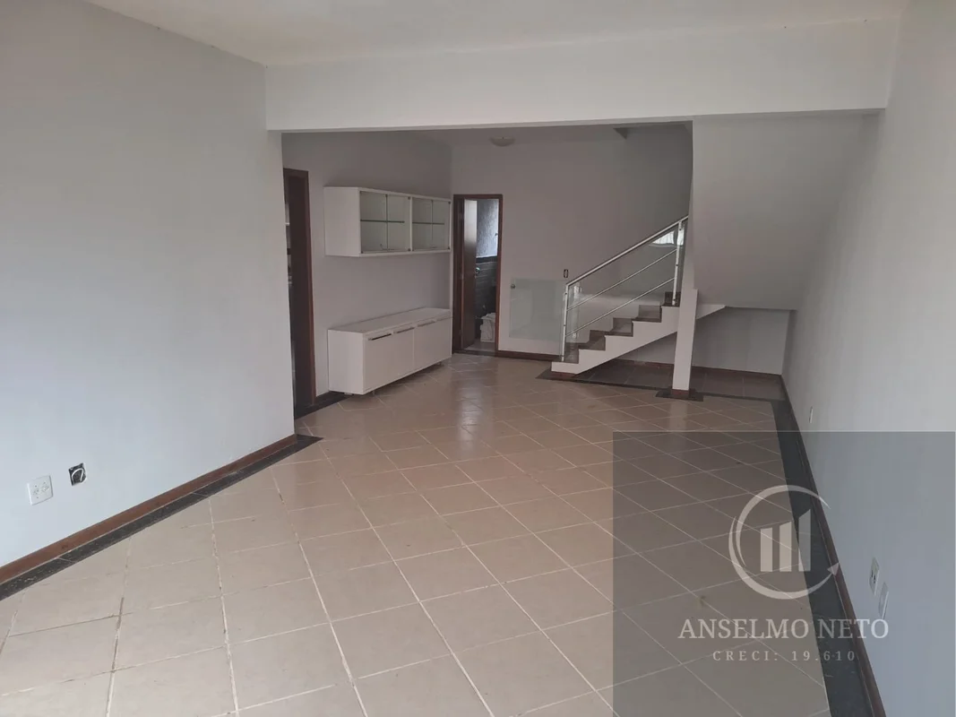 Sobrado Jd Goiás desocupado 4 quantos 2 Suítes c/ sacada guarda roupa embutido 1...