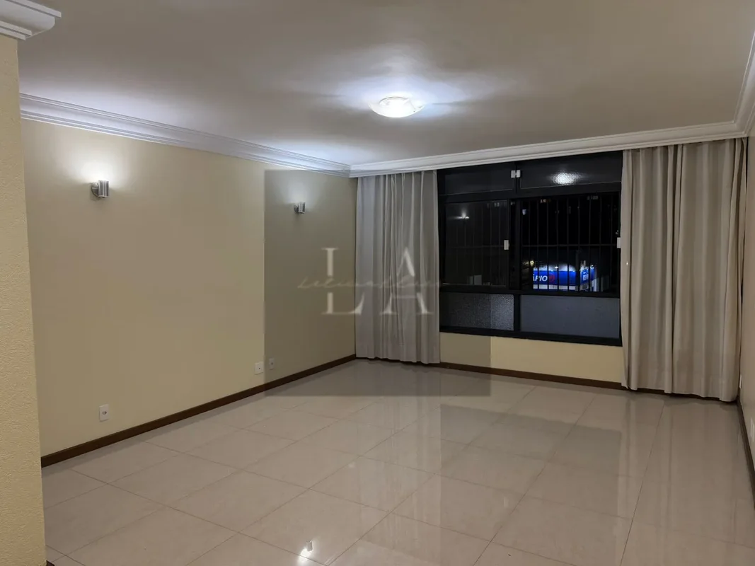 Ótimo apartamento na SQN 307, Bloco D, 3º andar, 3 quartos, sendo um com suíte e...