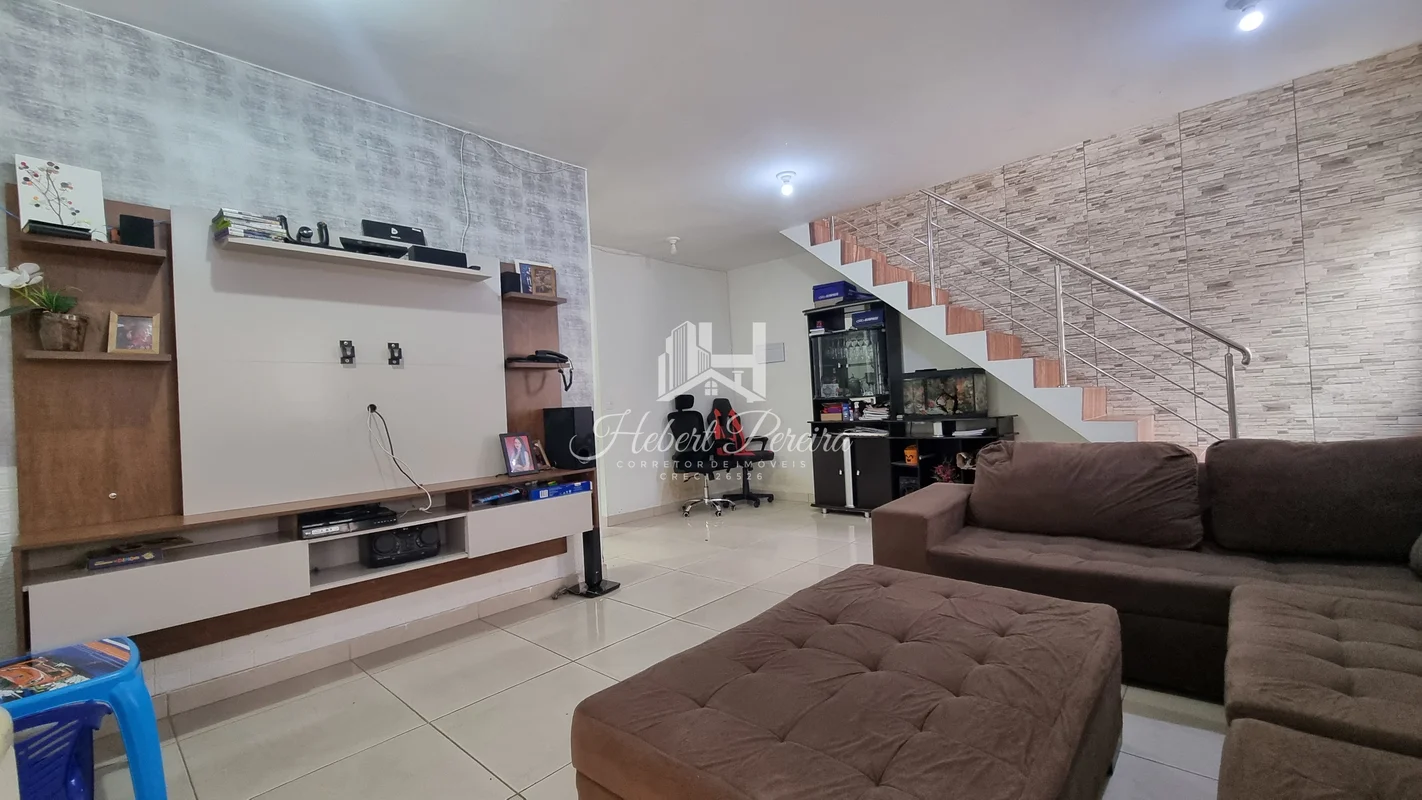 HP Vende: Sobrado com 3 Quartos 1 Suite em Sobradinho II. Aceita Financiamento. ...