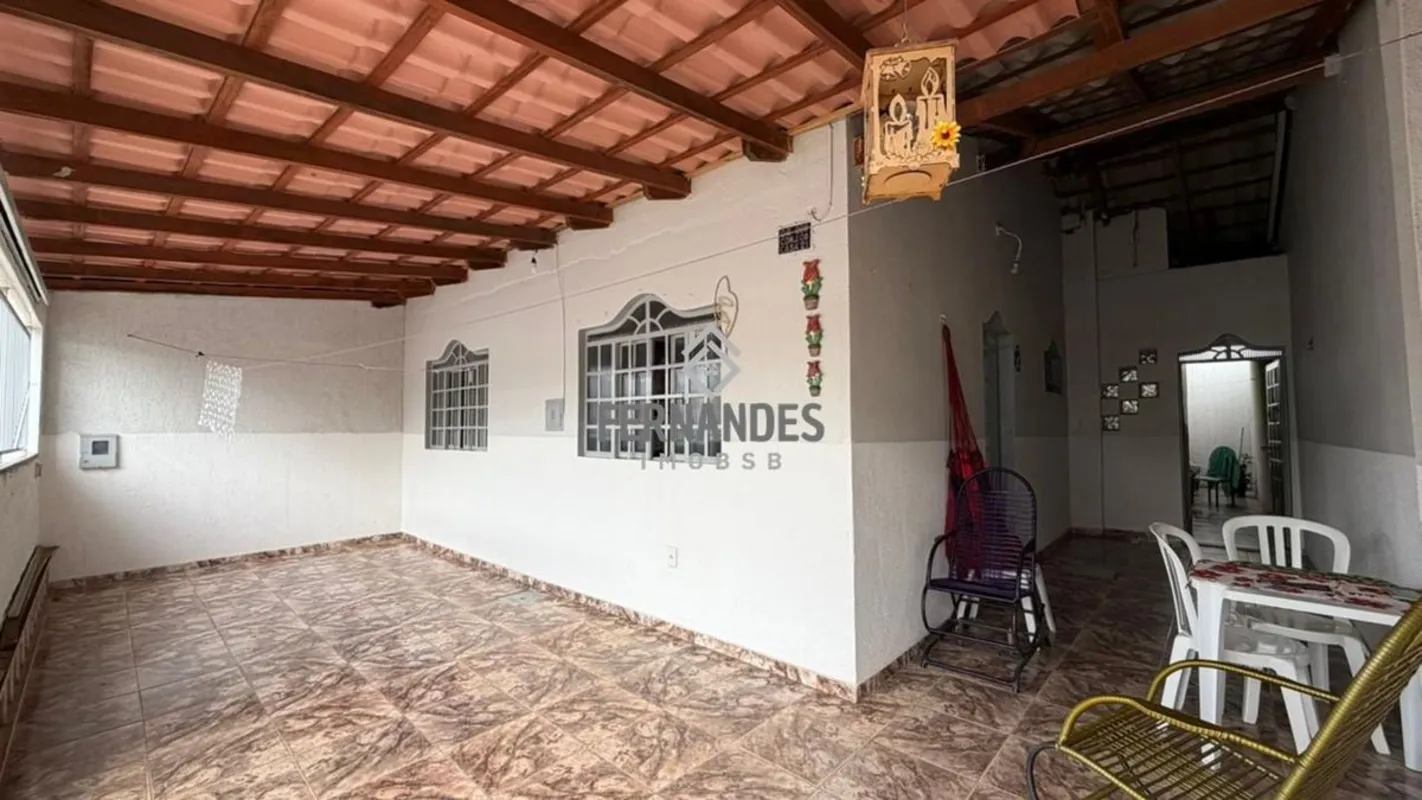  CASA À VENDA - QR 208 | SAMAMBAIA NORTE R$ 350.000 Aceita Financiamento e FGTS?...