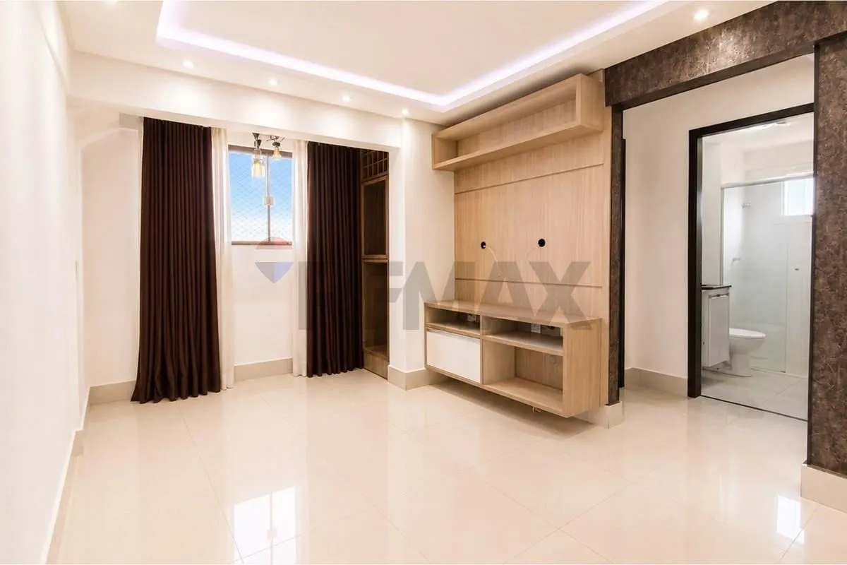 Andreia Oliveira: 61 98609.7374Este apartamento no Condomínio San Lorenzo, em Sa...