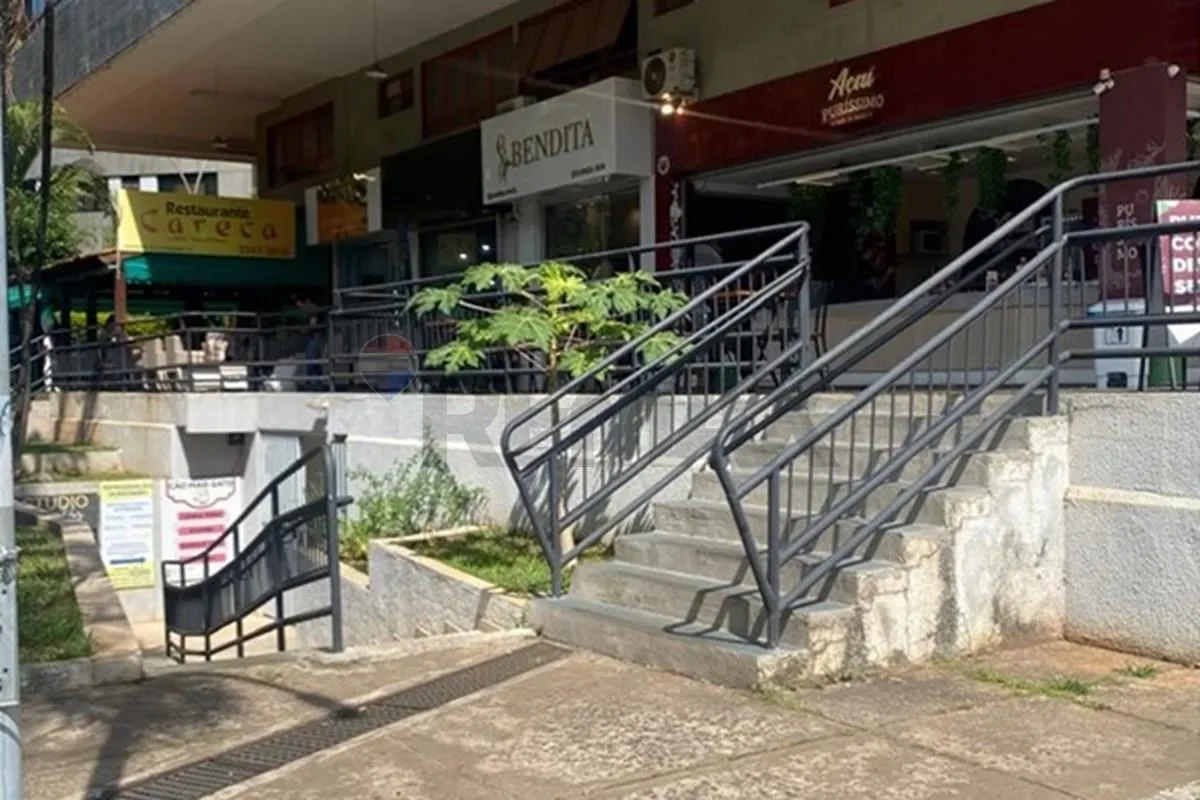 ???? Vende-se imóvel com excelente potencial!Perfeito para quem procura investir...