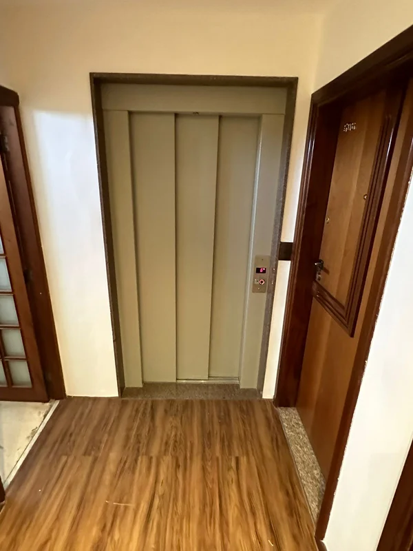 ALUGA-SE APARTAMENTO MOBILIADO NA SQS 308- VAZADO;- ANDAR ALTO;- VISTA LIVRE- NA...