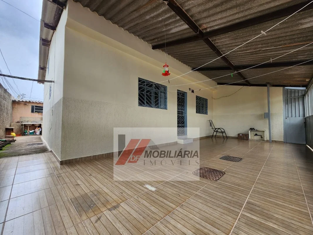 CASA PARA VENDA 03 QUARTOS NA QNP 22 CEILÂNDIA SULSituada em localização privile...