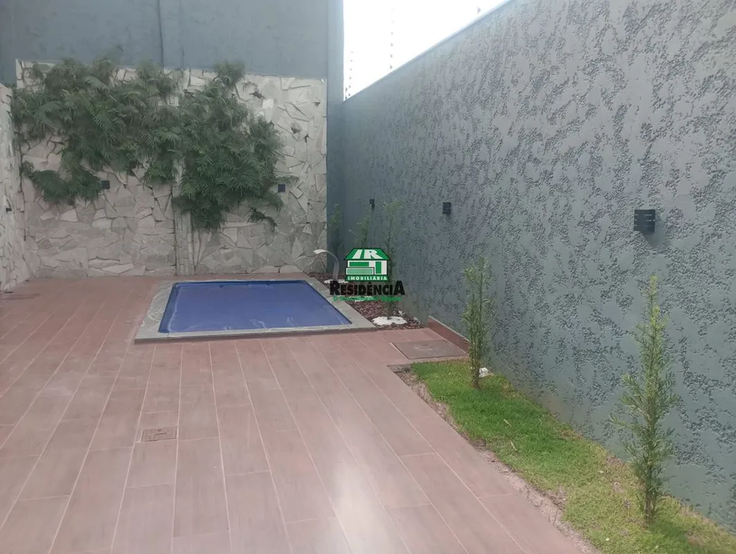 Sobrado com184 mtrs quadrados Construção 300 mtrs quadrados lote12/253 quartos s...