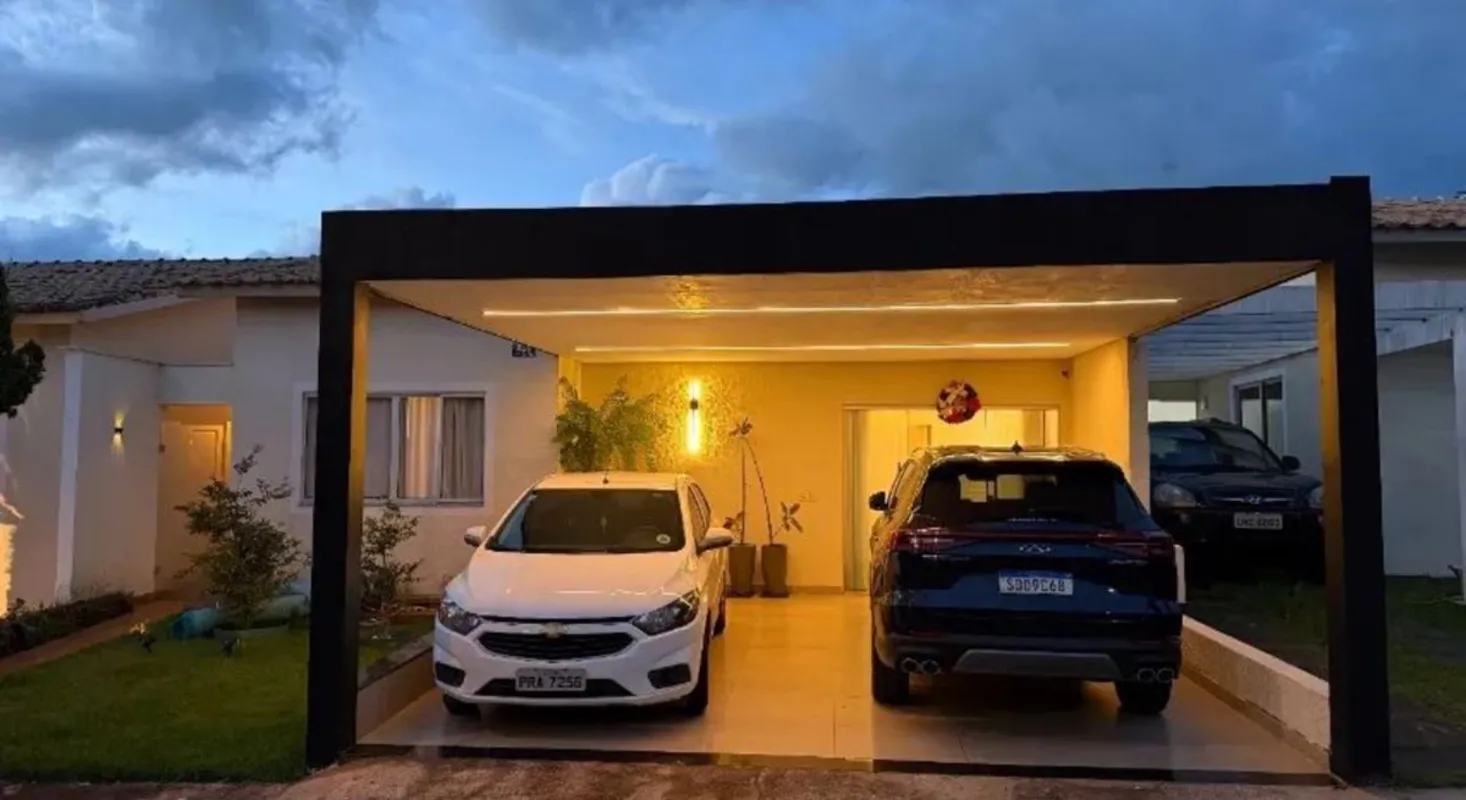 Casa Térrea no Condomínio Parque Ipê. Apresentamos uma residência moderna, intel...