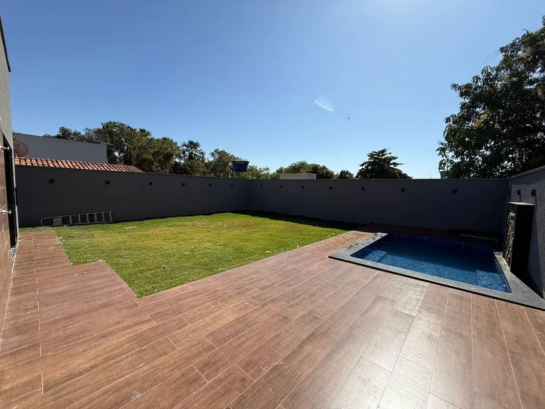 ?? Casa à Venda no Garavelo Park | 3 Suítes | Piscina Aquecida | 360m² de Terren...
