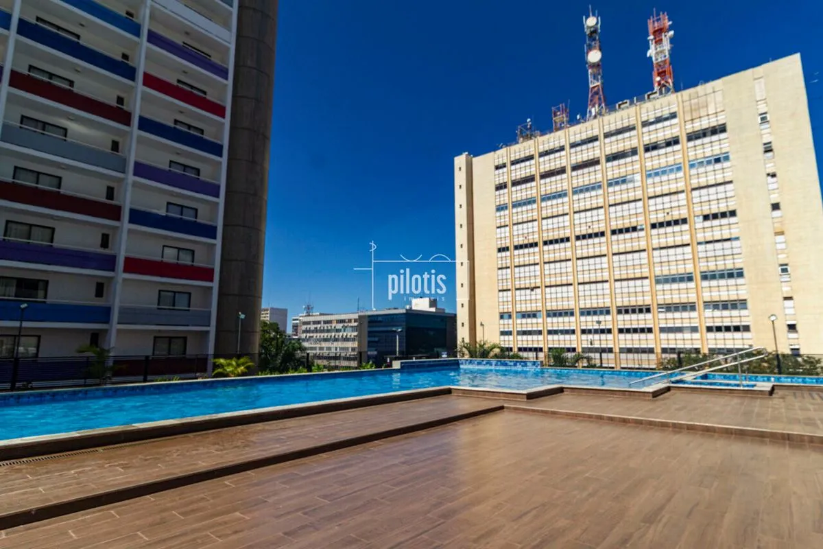 Apartamento reformado, mobiliado e pronto para morar, em excelente localização e...