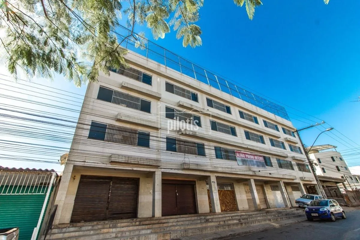 Pilotis Imóveis aluga segundo pavimento de prédio comercial no ParanoáIdeal para...