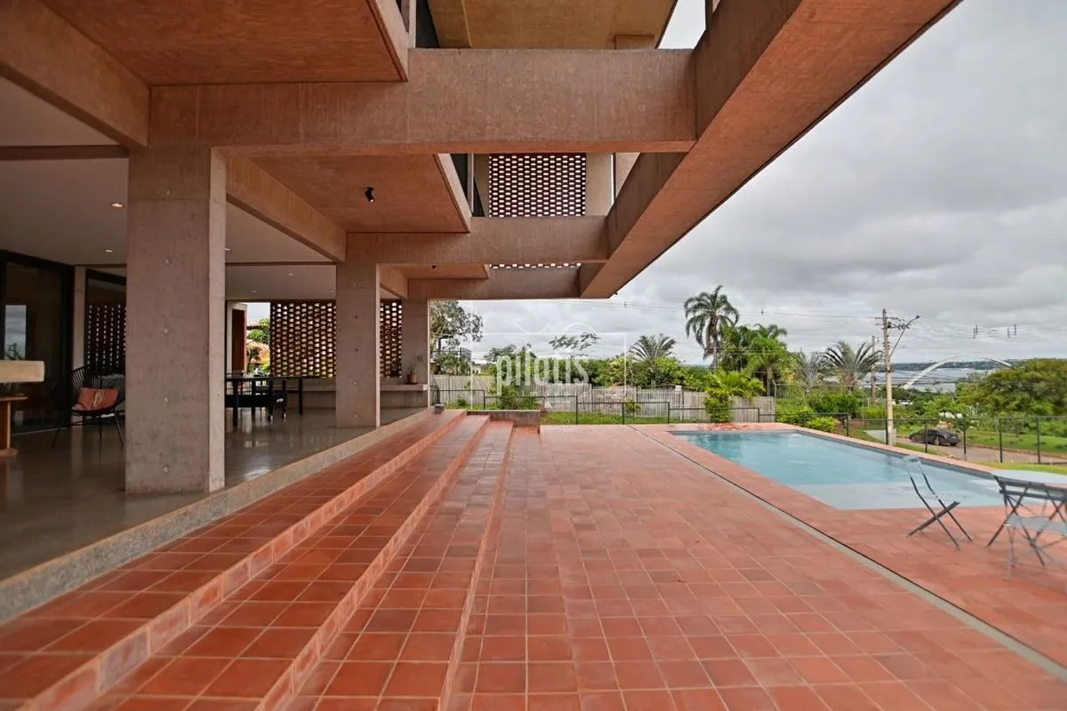 Vista para a Ponte JK e Lago Paranoá!Uma casa única, com arquitetura contemporân...