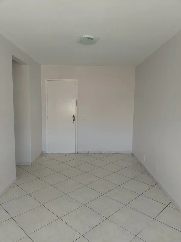 Oportunidade Única! Apto 2 quartos com armários, nos dois quartos e cozinha sala...