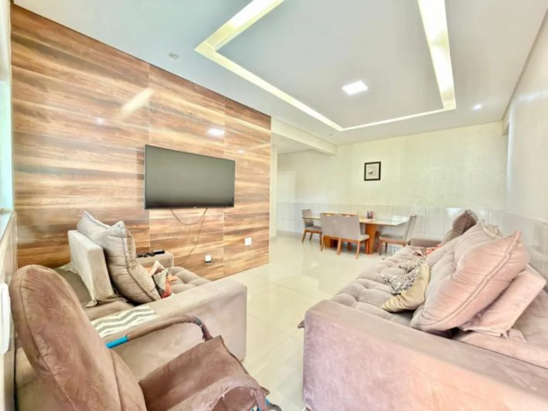 CESSAO DE DIRETO NAO ACEITA FINANCIAMENTO E FGTSCasa à Venda – Park Way | Quadra...