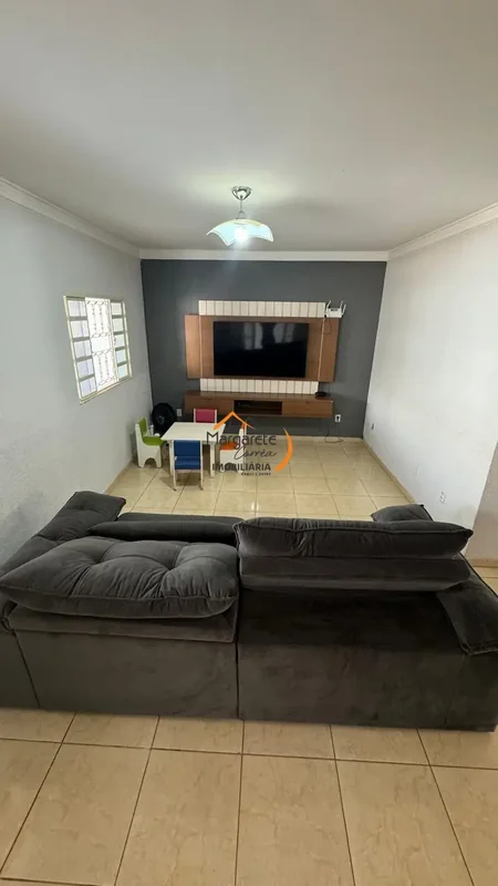 Imobiliária Margarete Corrêa vende casa no Condomínio Fraternidade.*Não Aceita F...