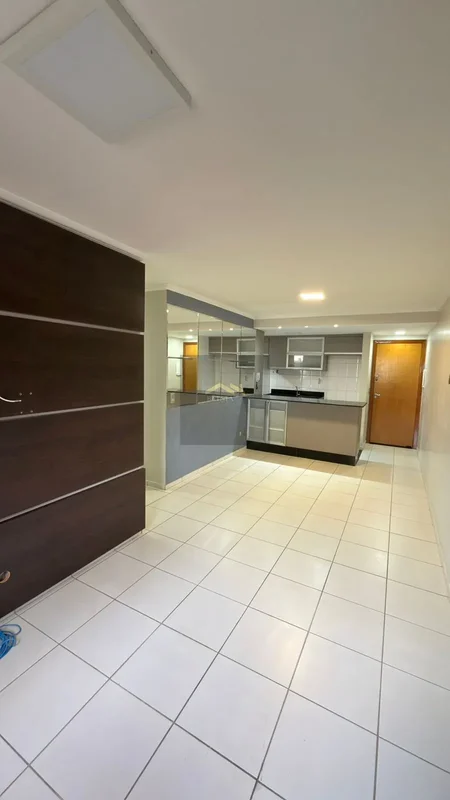 Batista Soluções Imobiliárias vende excelente apartamento de 3 quartos no Reside...