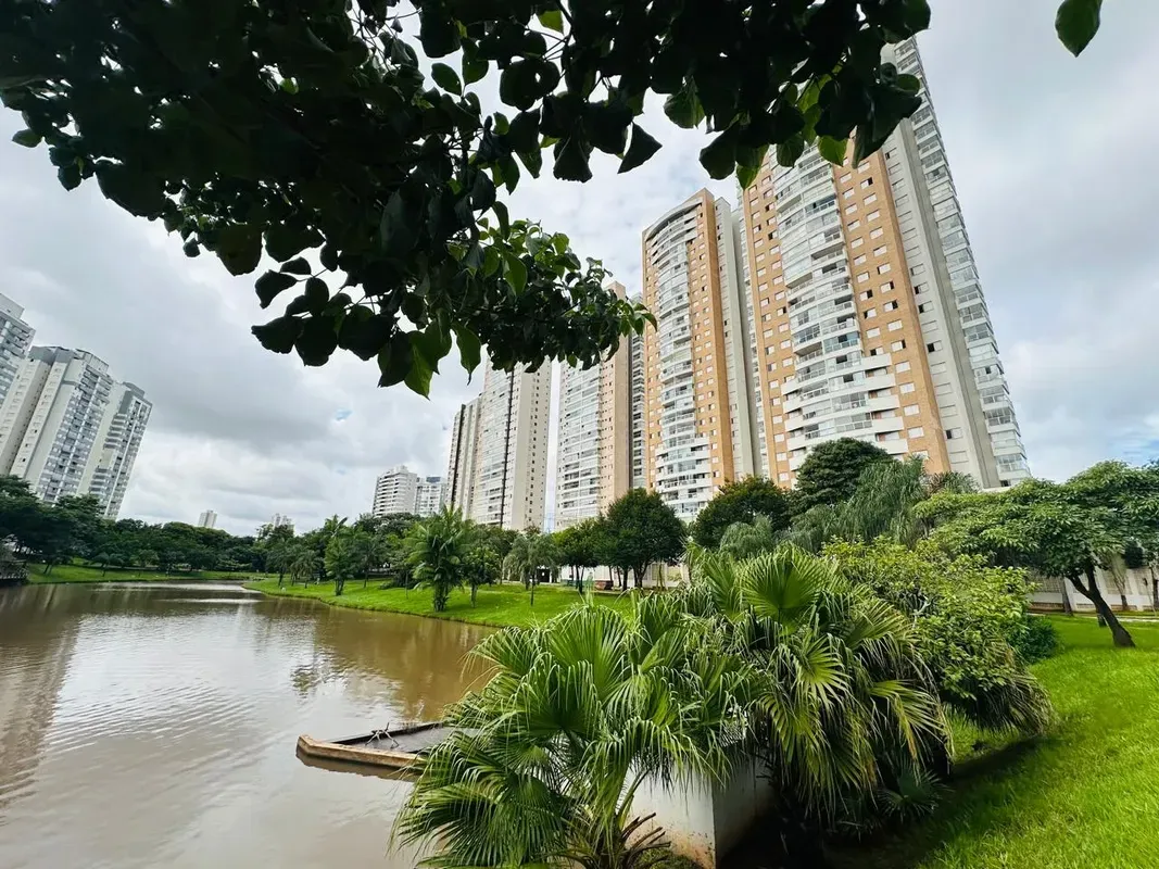 SOBRE O IMÓVEL:Excelente apartamento com 94m² de área útil.São 3 quartos, sendo ...
