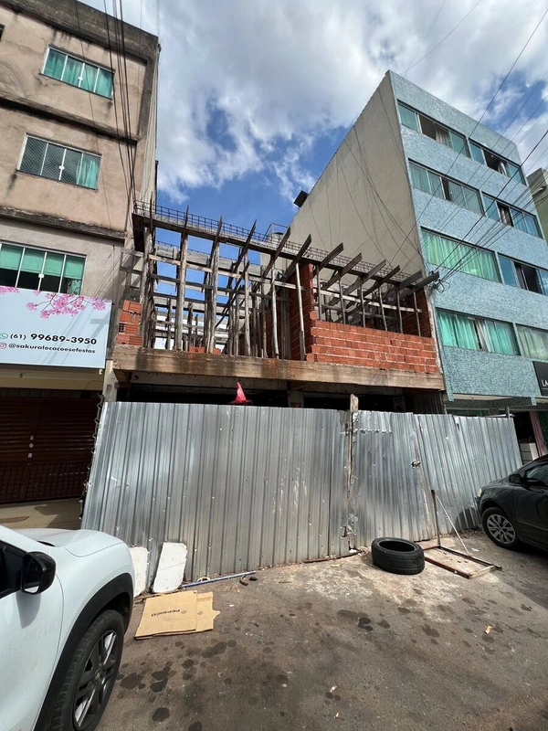 VENDO LOJA ACEITA FINANCIAMENT200m ÁREA TOTAL1º PAVIMENTOSALA PRONTA 2º PAVIMENT...