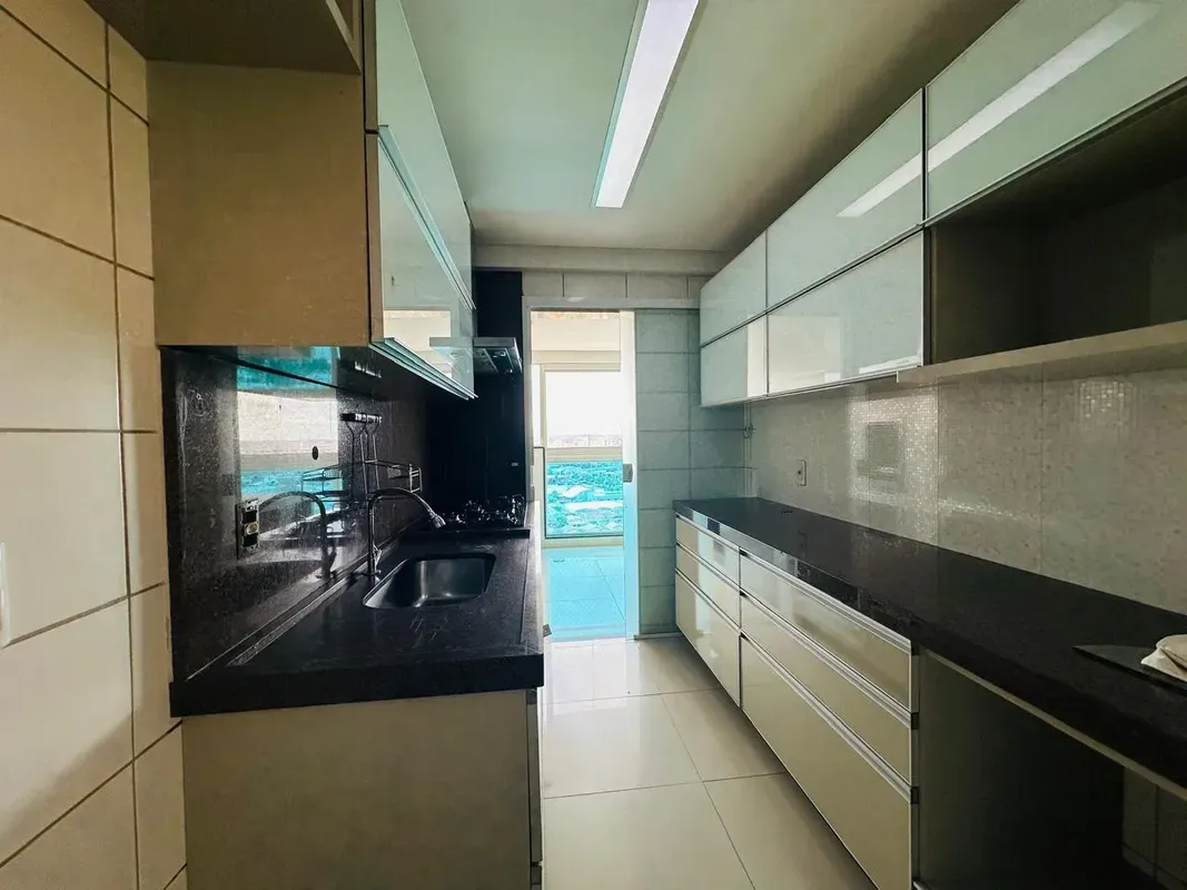 SOBRE O IMÓVEL:Excelente apartamento com 109m² de área útil.São 3 quartos, sendo...