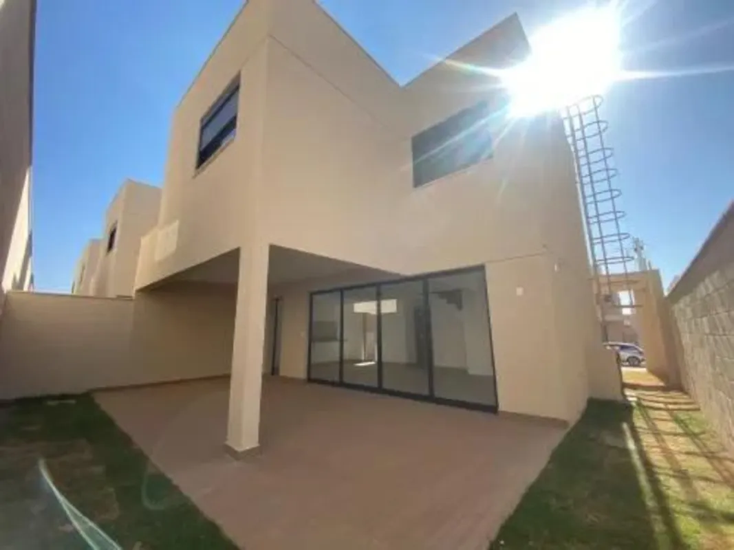 Casa no Jardins Marselha – Aparecida de GoiâniaOportunidade para morar em um dos...